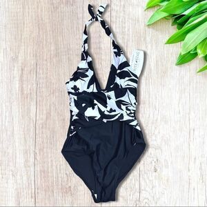 NWT Black/White Tummy Control One Piece Swimsuit Sz S